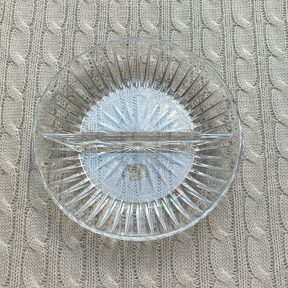 Vtg Princess House Lead Crystal Highlights
Divided Serving Dish  8" diameter